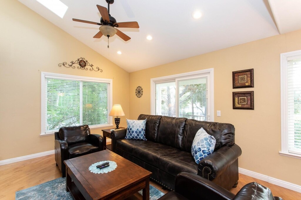 Fallbrook House | Catch Me a Cab-Active Winery House
