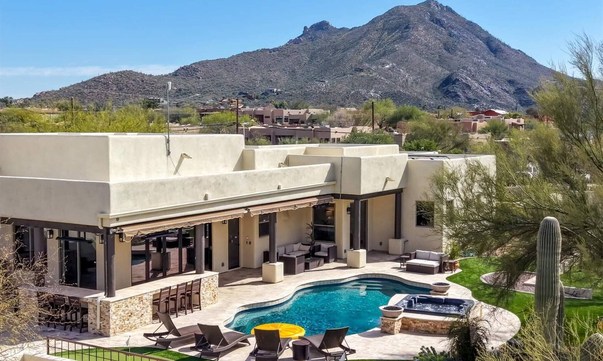 Cave Creek House | Cave Creek Oasis: Resort Pool & Spa