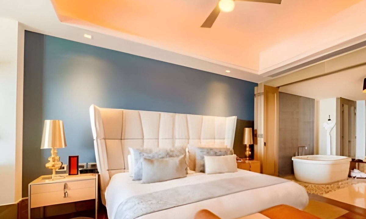 Zona Hotelera Resort | Celebrity One Bedroom Penthouse Suite - Los Cabos