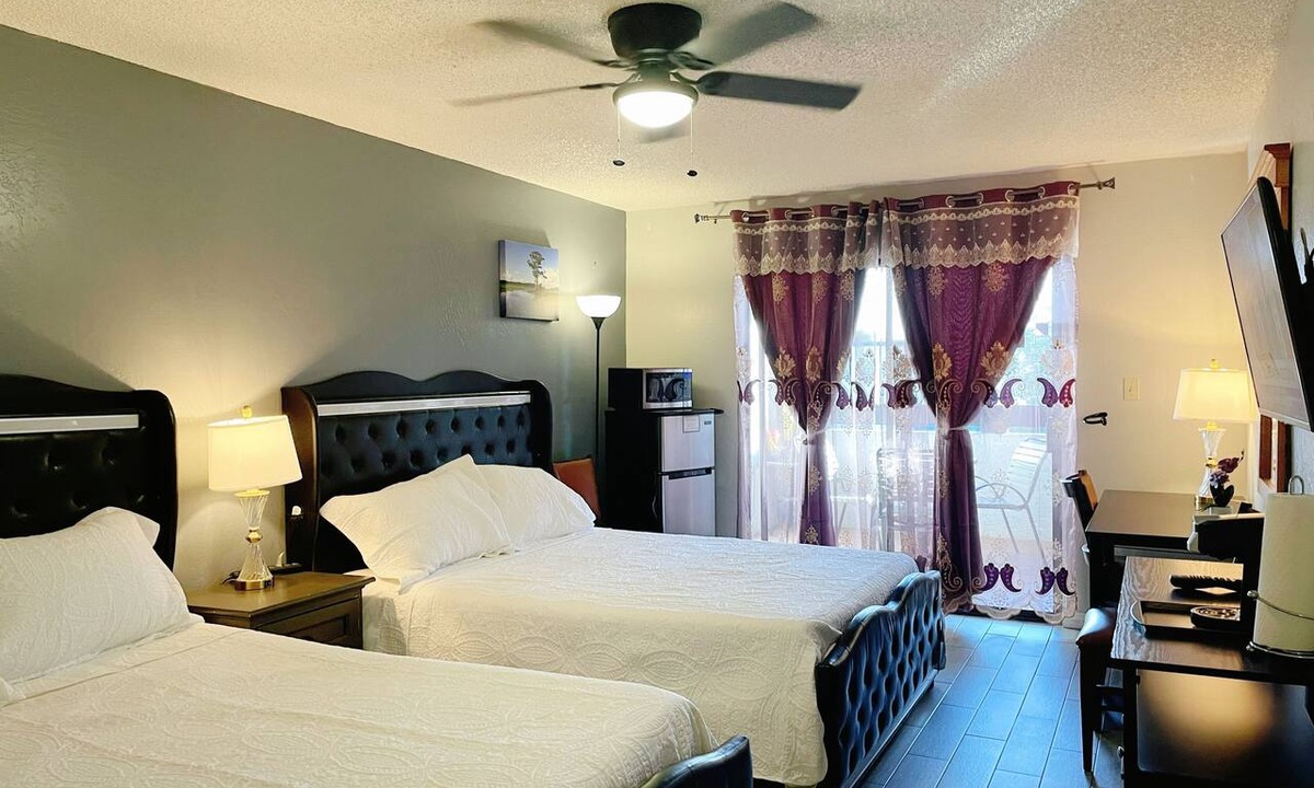 Inner Circle Condo | Central Scottsdale Suite Close to dining & more