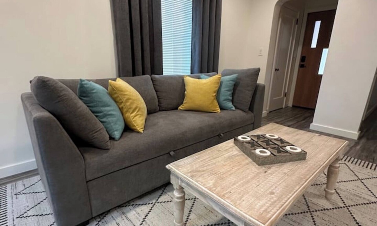 West Sacramento House | Charming 1-bedroom house with WiFi, AC in nice West Sacramento