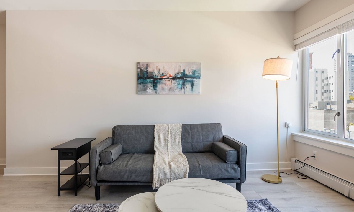 Nob Hill Apartment | Charming-1 Bedroom apartment in lovely SF with ensuite laundry
