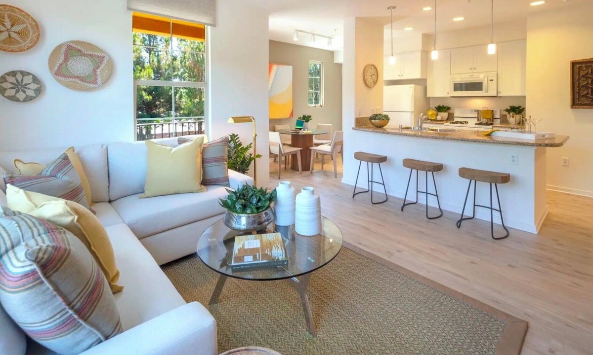 Stonegate Apartment | Charming 2-bedroom apartment with WiFi, AC in serene Irvine