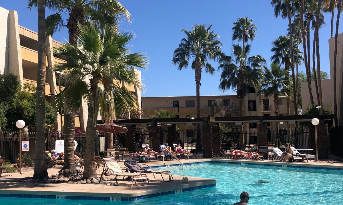Entertainment District Condo | Charming 2-bedroom condo with AC, fantastic pool in vibrant Old Town Scottsdale