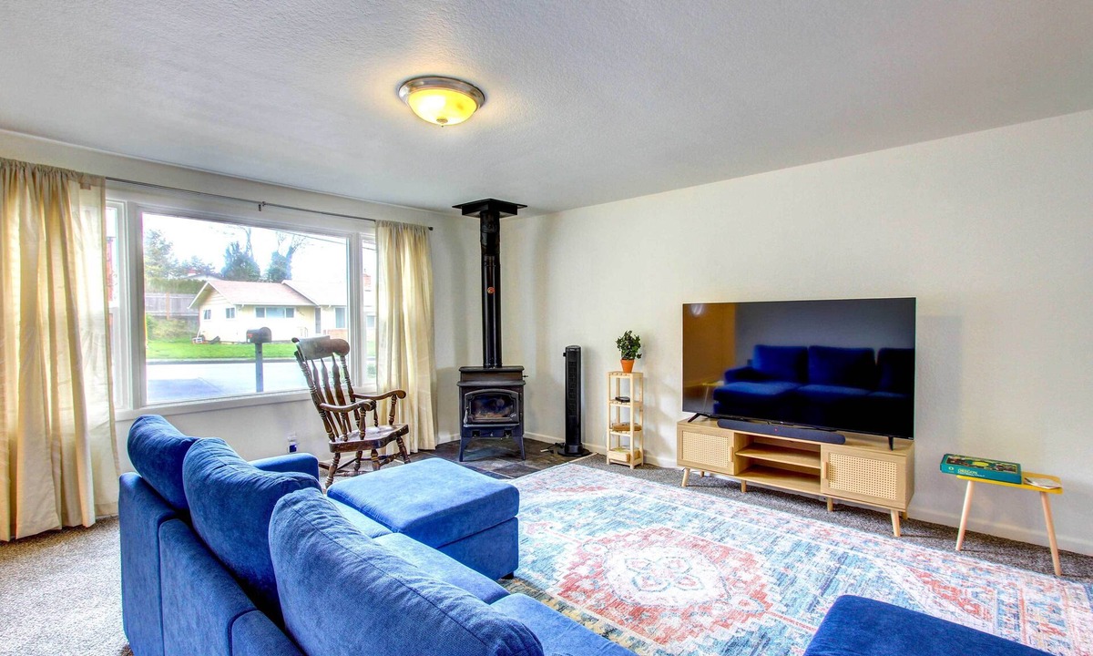 Western House | Charming Eugene Vacation Rental - 3 Mi to Downtown