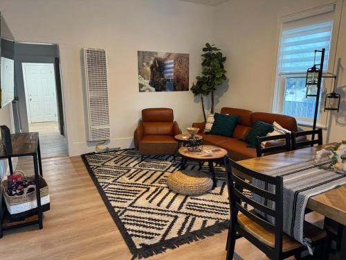Evanston House | Charming fully remodeled House