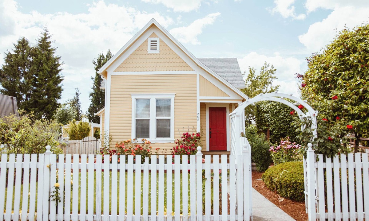 Newberg Cottage | Charming home within walking distance of gourmet dining, wine tasting & shopping