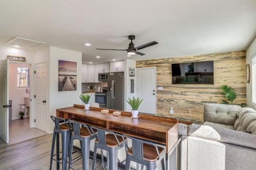 Kingman House | Charming Kingman Casita < 1 Mi to Route 66!