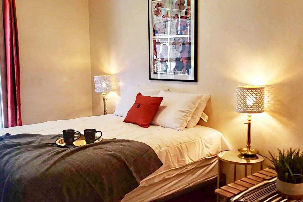Cortez Hill House | Charming & Relaxing DOWNTOWN