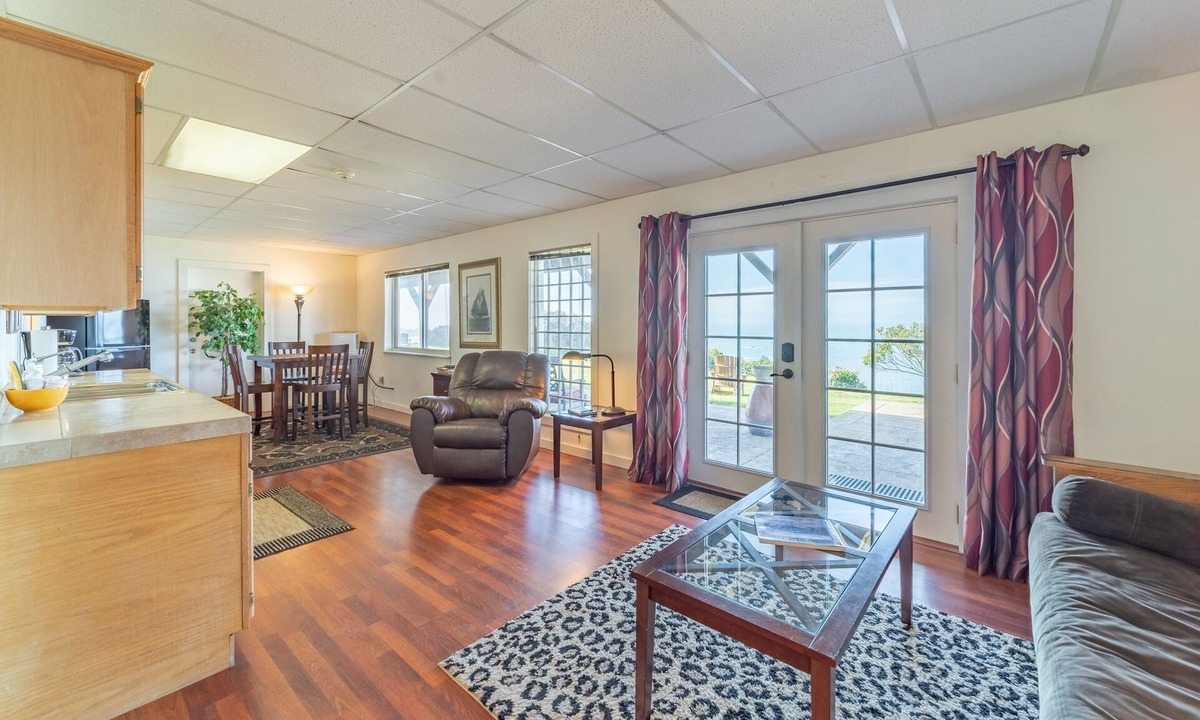Trinidad Apartment | Charming suite with ocean & beach views, upscale furnishings & grill - near town
