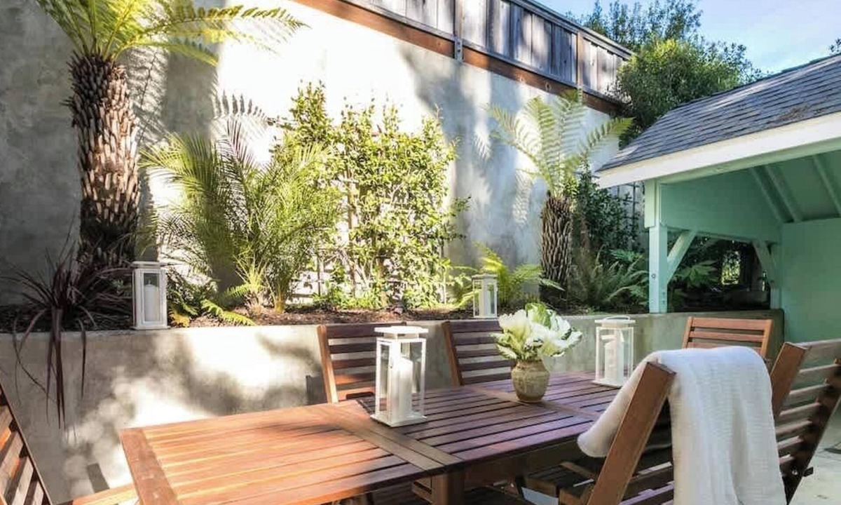 Capitola House | Cherry Cottage in Capitola