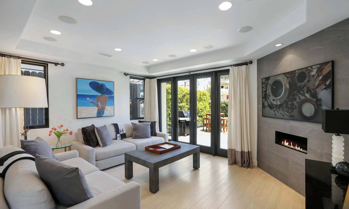 Corona del Mar House | Chic and Lux Patio | Near Beach
