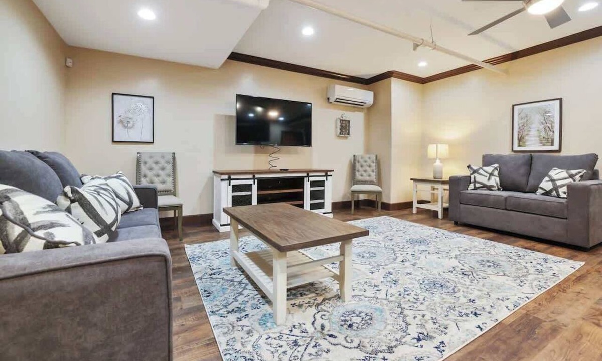 Visalia Apartment | Chic Downtown Loft w/City Views & Workspace