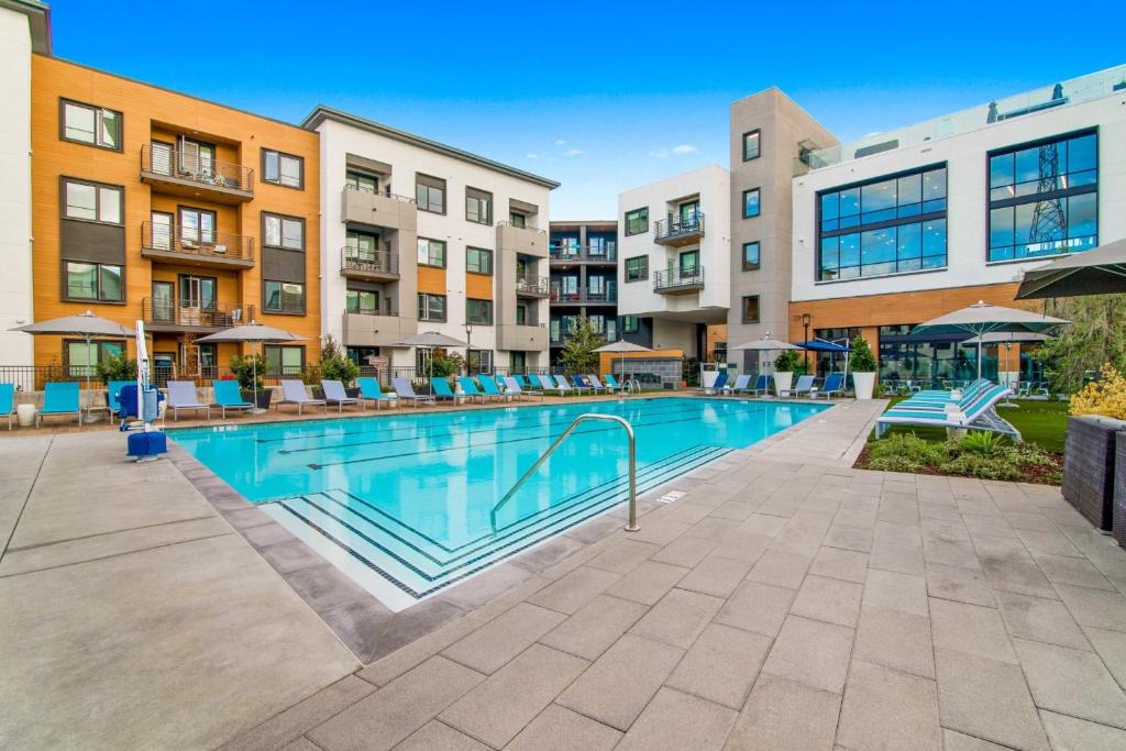 Menlo Park Apartment | Churchill Living at Anton Menlo