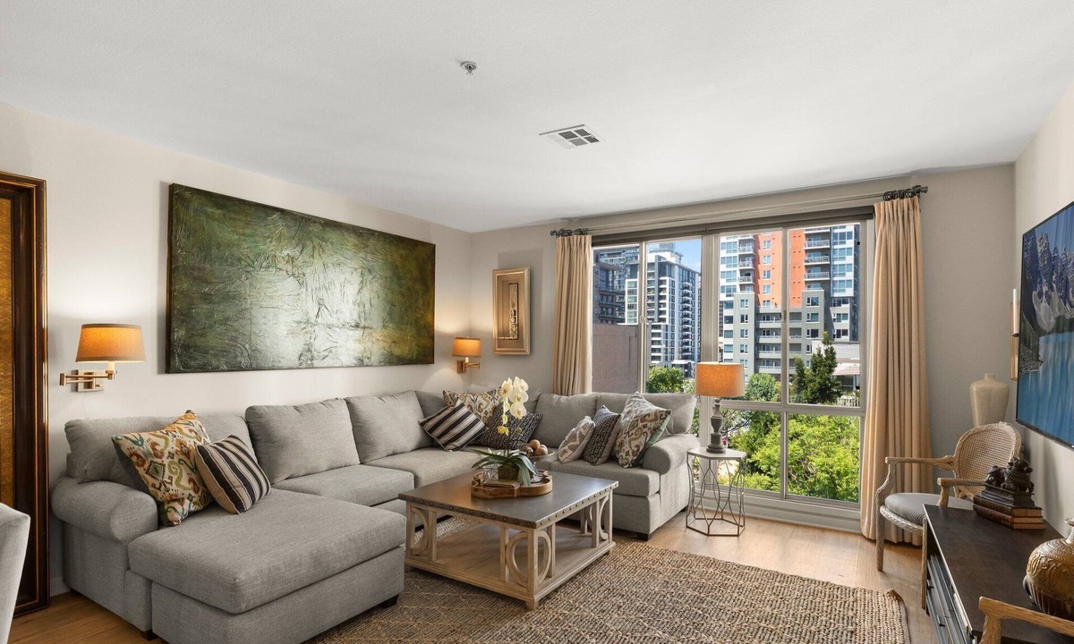 Downtown San Diego Apartment | Cityscape Hive Heart of Little Italy