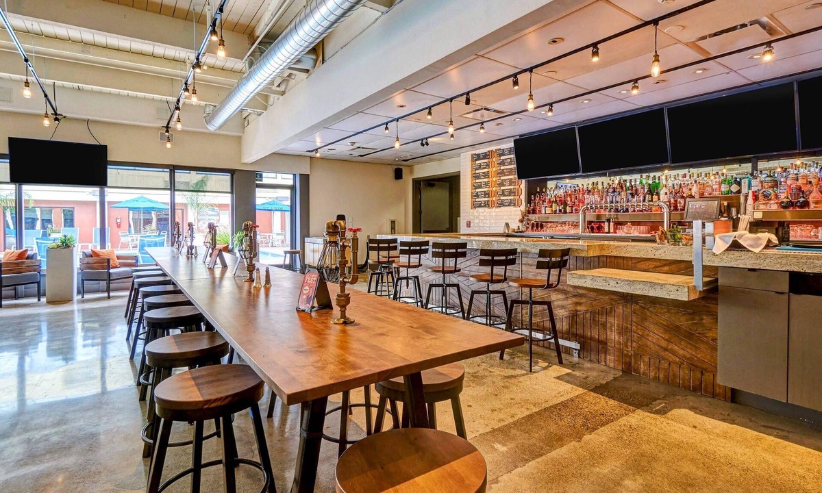 Concord Hotel | Clarion Hotel Concord/Walnut Creek