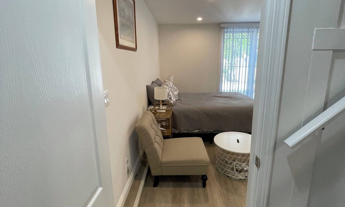 Balboa Park Apartment | Classic Bright Garden Side Private Studio in San Francisco Home