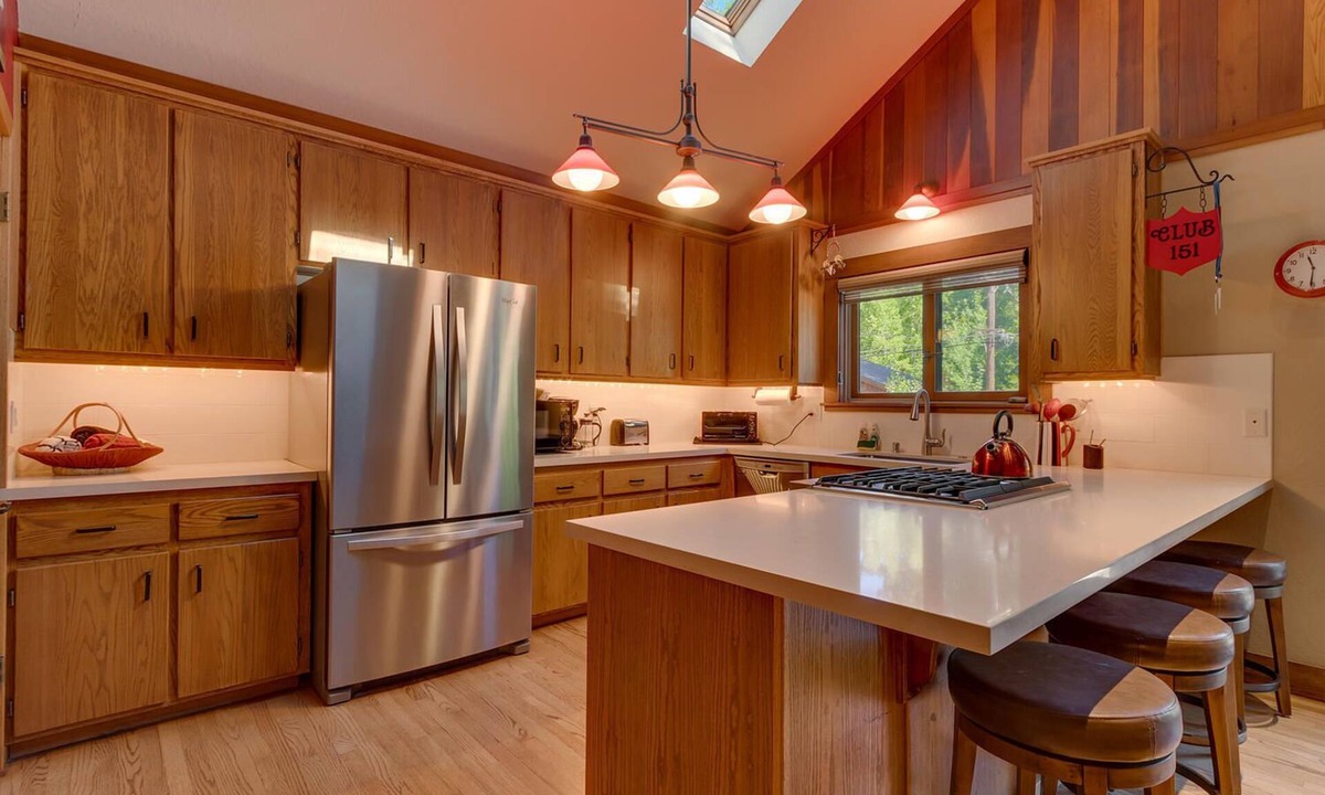Lake Forest House | Club 151 By Tahoe Getaways - Dollar Point 4BR w Yard, Hot Tub & Dog Ok!