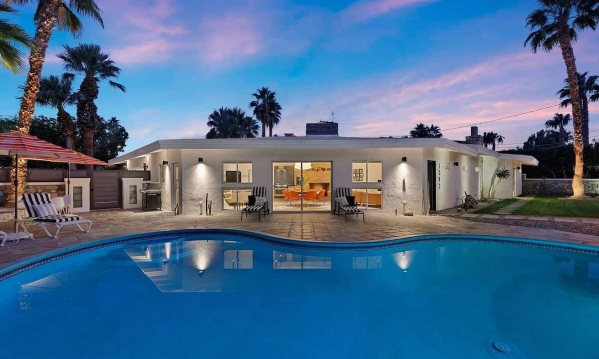 Sunrise Vista Chino House | Colony Retreat - Palm Springs
