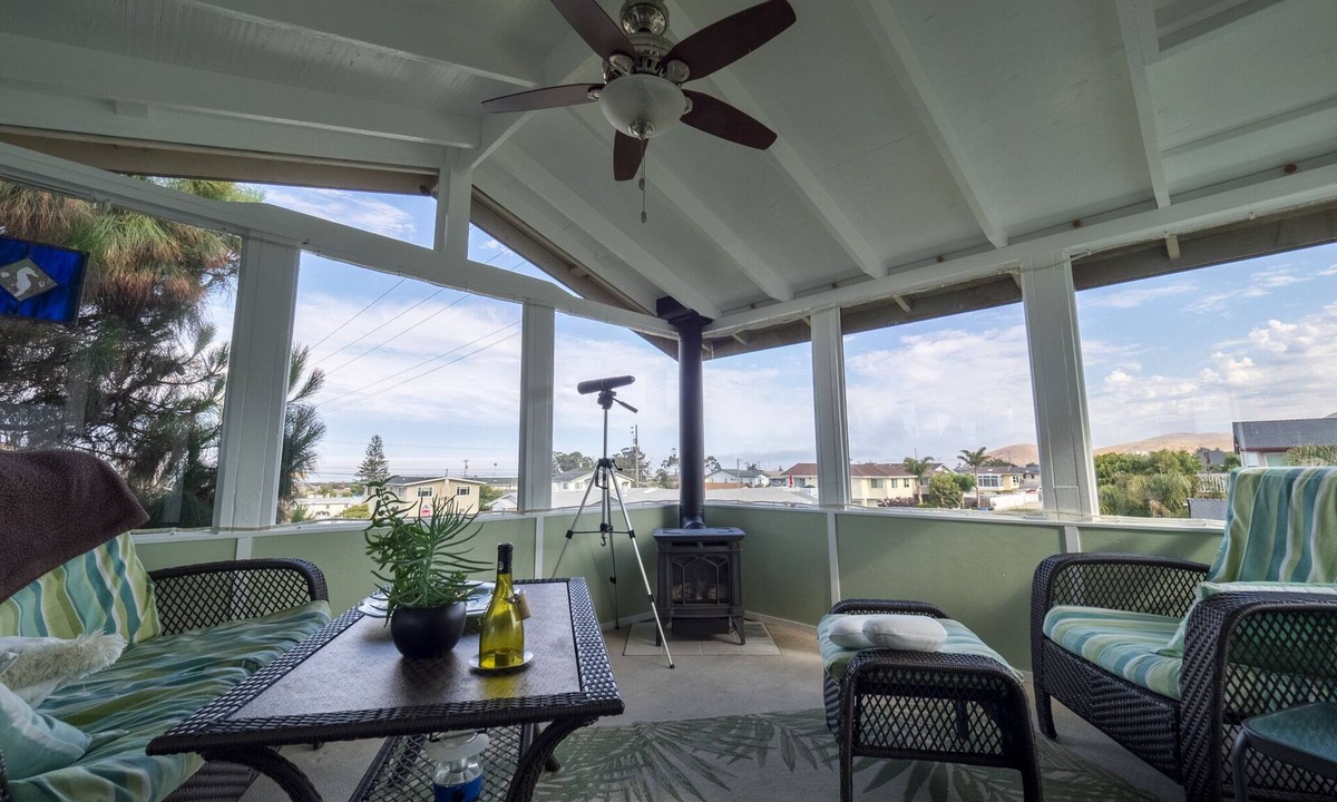 Morro Bay House | Come Share Our Dogwood Beach House - Dog Friendly