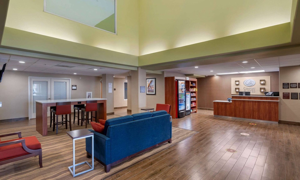 Linda Hotel | Comfort Suites Marysville - Yuba City