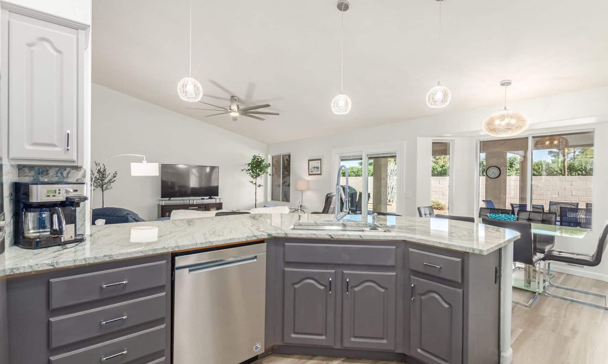 Cottonwood House | Completely remodeled home in a great retirement community!