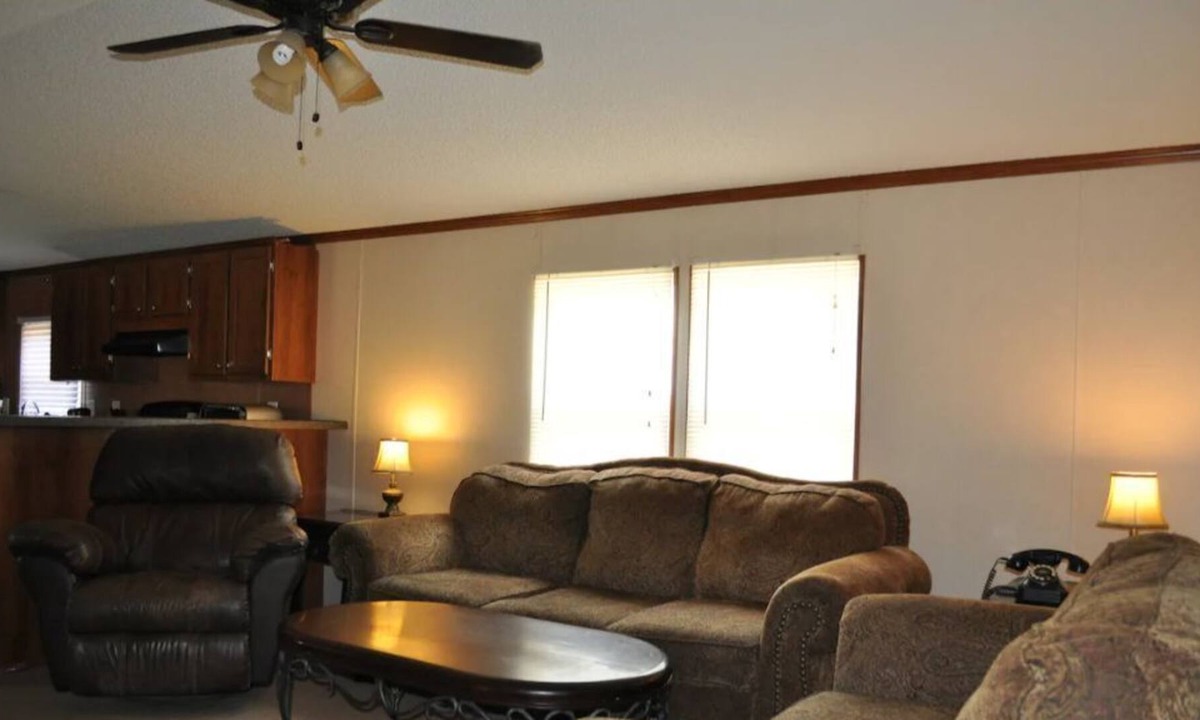 Start House | Convenient, Secluded and Safe!