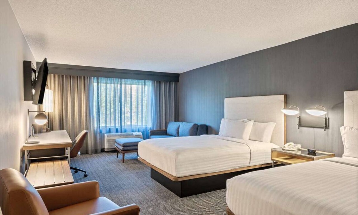 Pleasant Hill Hotel | Convenient Stay, Superb Location! 3 Relaxing Units, Close to Walden Park