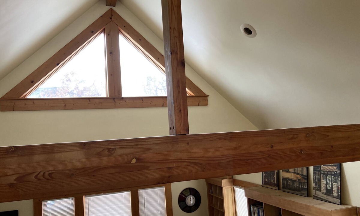 Westside Cottage | Convenient to Downtown, Brews, Shopping and Food!