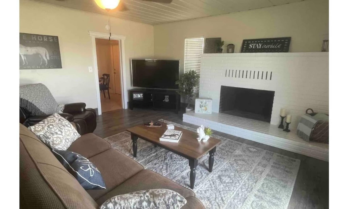 Sanger House | Cottage at Newmark Farms