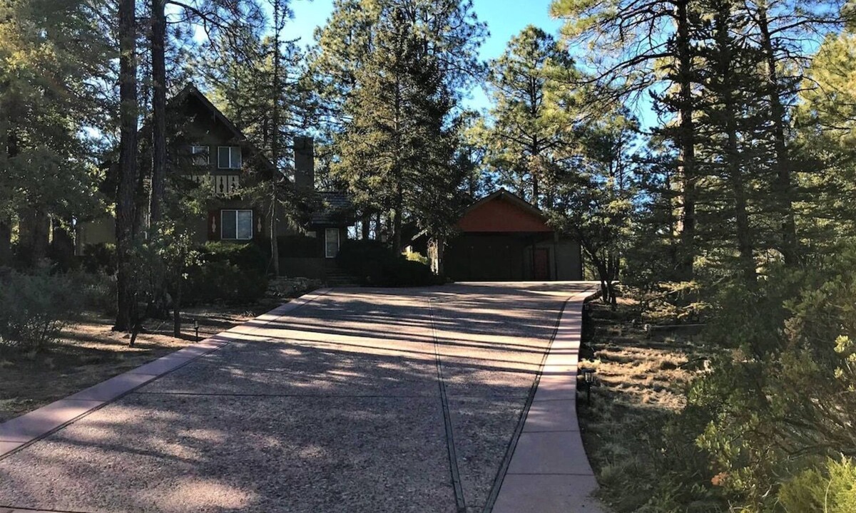 Mountain Club Apartment | Cottage Skyview - Prescott Cabin Rentals