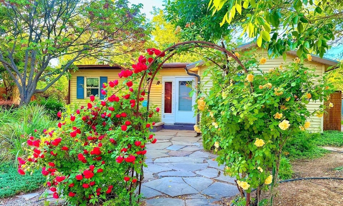 Moab Cottage | Cottage with prime location, WiFi, private hot tub & charming yard
