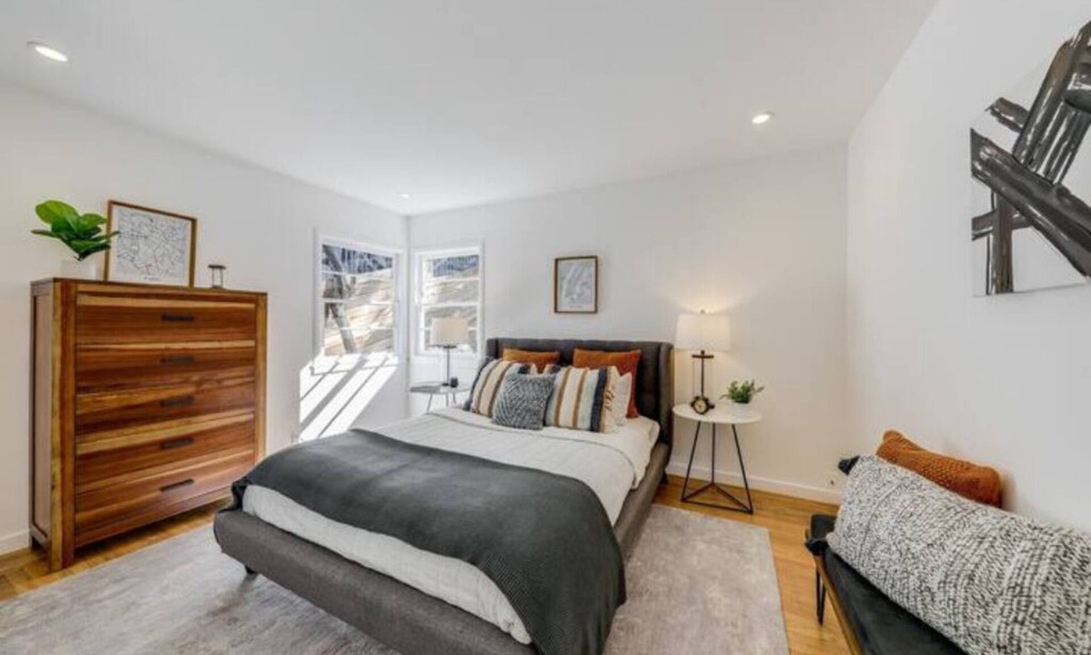 Corte Madera House | Country Club Storybook Home