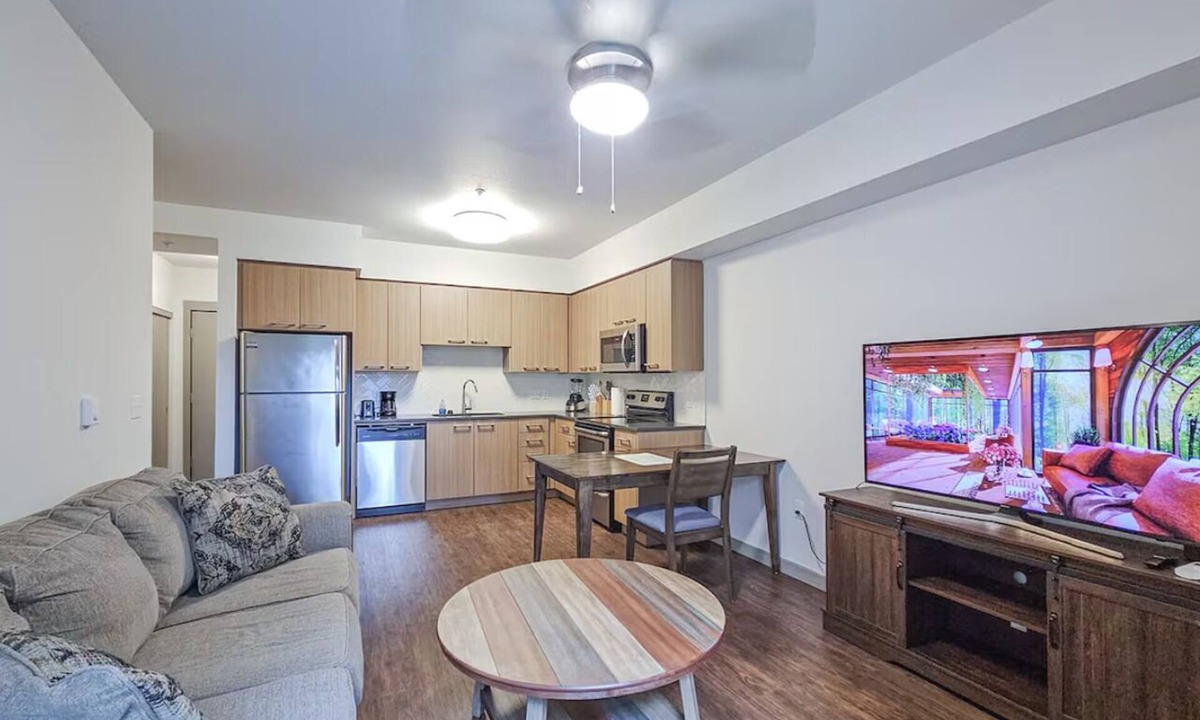Orenco Apartment | Cozy 1-Bedroom Apartment in Hillsboro