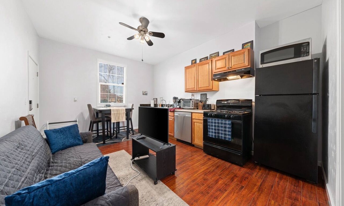 Southeastern Sacramento Apartment | Cozy 1bdr/1br near downtown