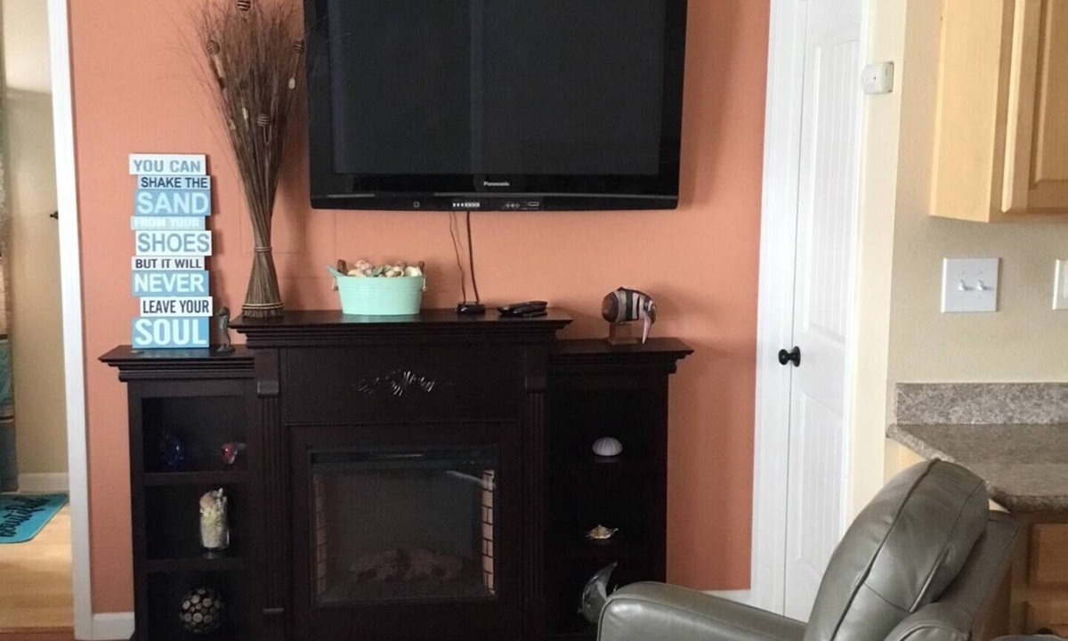 Rio Vista House | Cozy 2 Bedroom Cottage near the River