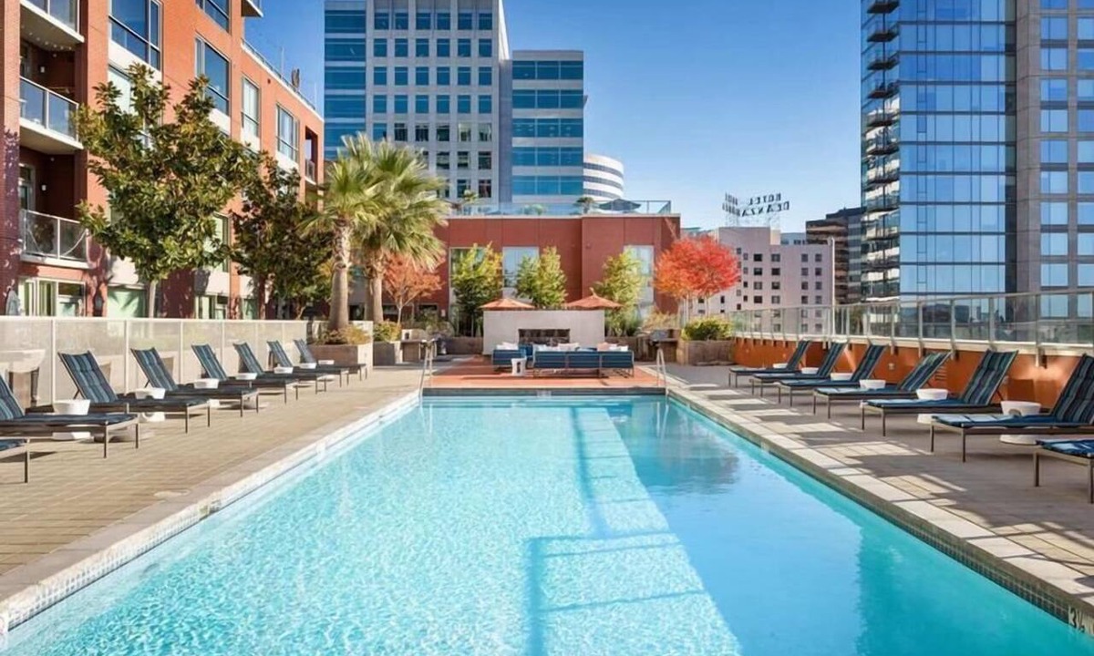 Downtown San Jose Apartment | Cozy 2BR - Perfect for a Family Stay!