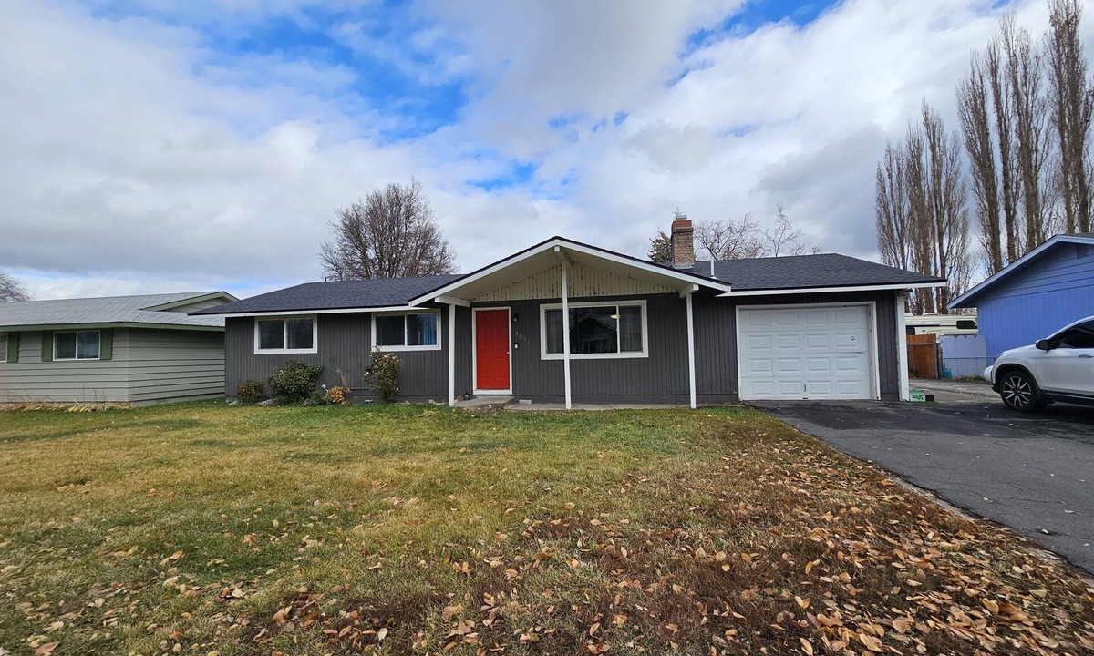 Klamath Falls House | Cozy 3 bedroom by airbase!