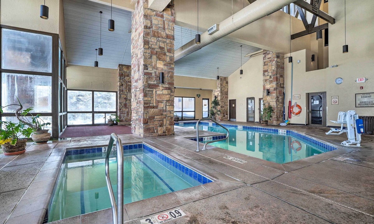 Brian Head Apartment | Cozy Brian Head Condo: Walk to Navajo Express Lift