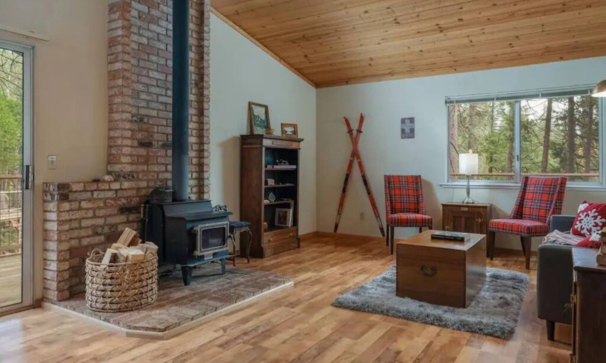 Arnold Cabin | Cozy Cabin in Arnold - Blue Lake Springs