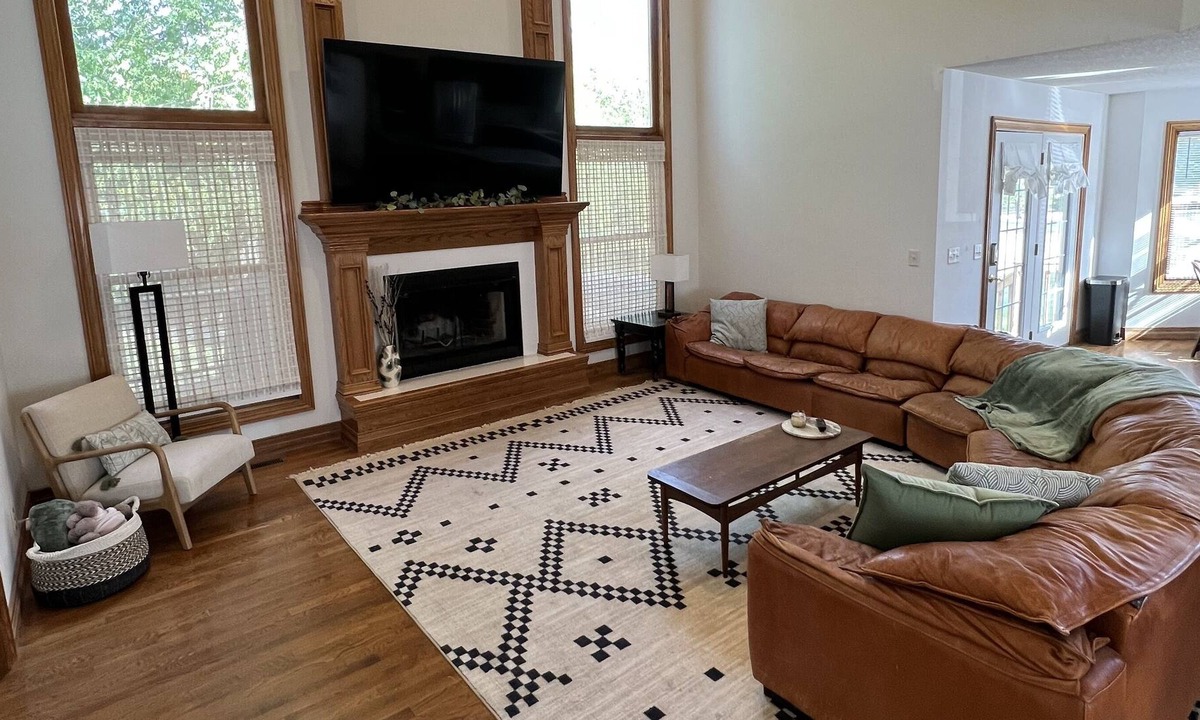 Carl Junction Cottage | Cozy Copper Oaks | Lake Views | Golf | Trails