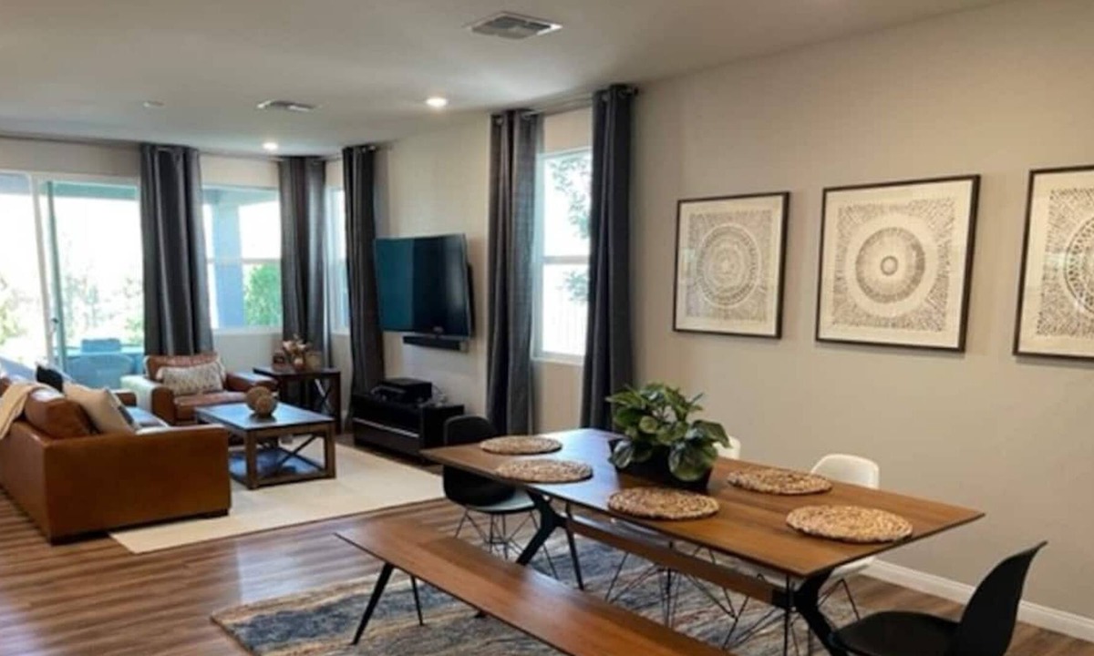 Las Vegas House | Cozy Desert Oasis, 20 min to Convention & Strip