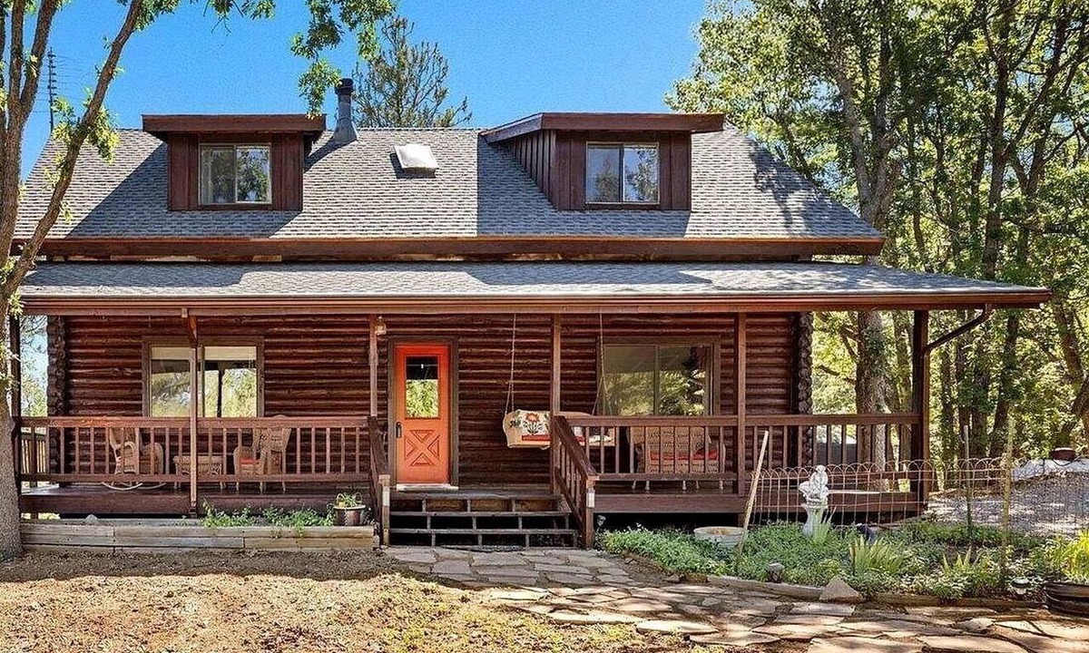 Prescott Cabin | Cozy Forest Cabin Getaway Near Whiskey Row and Prescott Trails