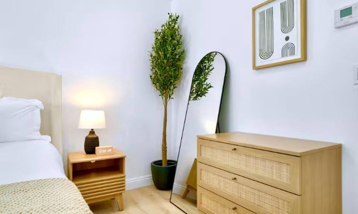 Westminster House | Cozy & Modern Central Home 2024
