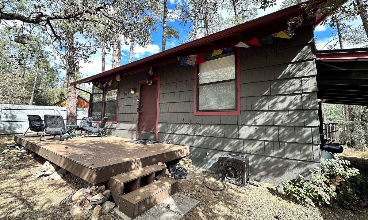 Ponderosa Park Cabin | Cozy Pines Cabin in Prescott - 3bd/2ba