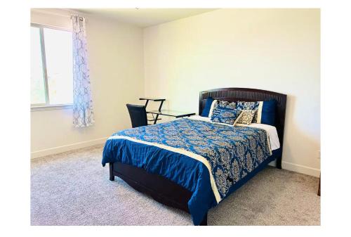 Elk Grove House | Cozy Private master bedroom in a single family house