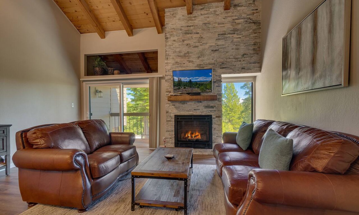 Carnelian Woods Condo | Cozy Retreat: 1 BR, 2 BA Condominium in Carnelian Bay, Sleeps 5