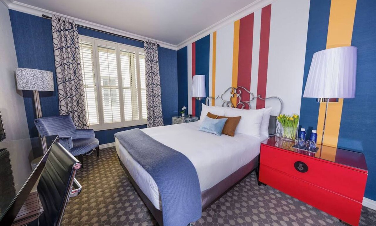 Theater District Hotel | Cozy Room in SF Downtown near Union Square – Modern Amenities & Italian Cuisine