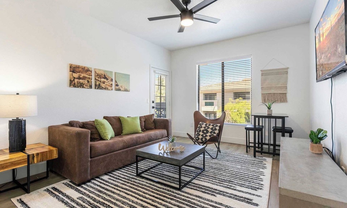 Desert Paradise Estates Apartment | CozySuites at Kierland Commons with pool #13