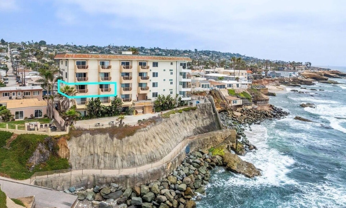Sunset Cliffs Condo | Crashing waves-Two bedroom Oceanfront Haven with Two Balconies Facing Ocean